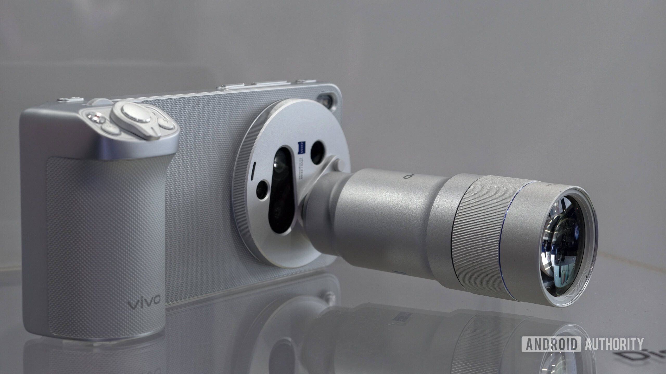 Miss OnePlus’s Xpan mode? This Ultra phone basically has Xpan for video.